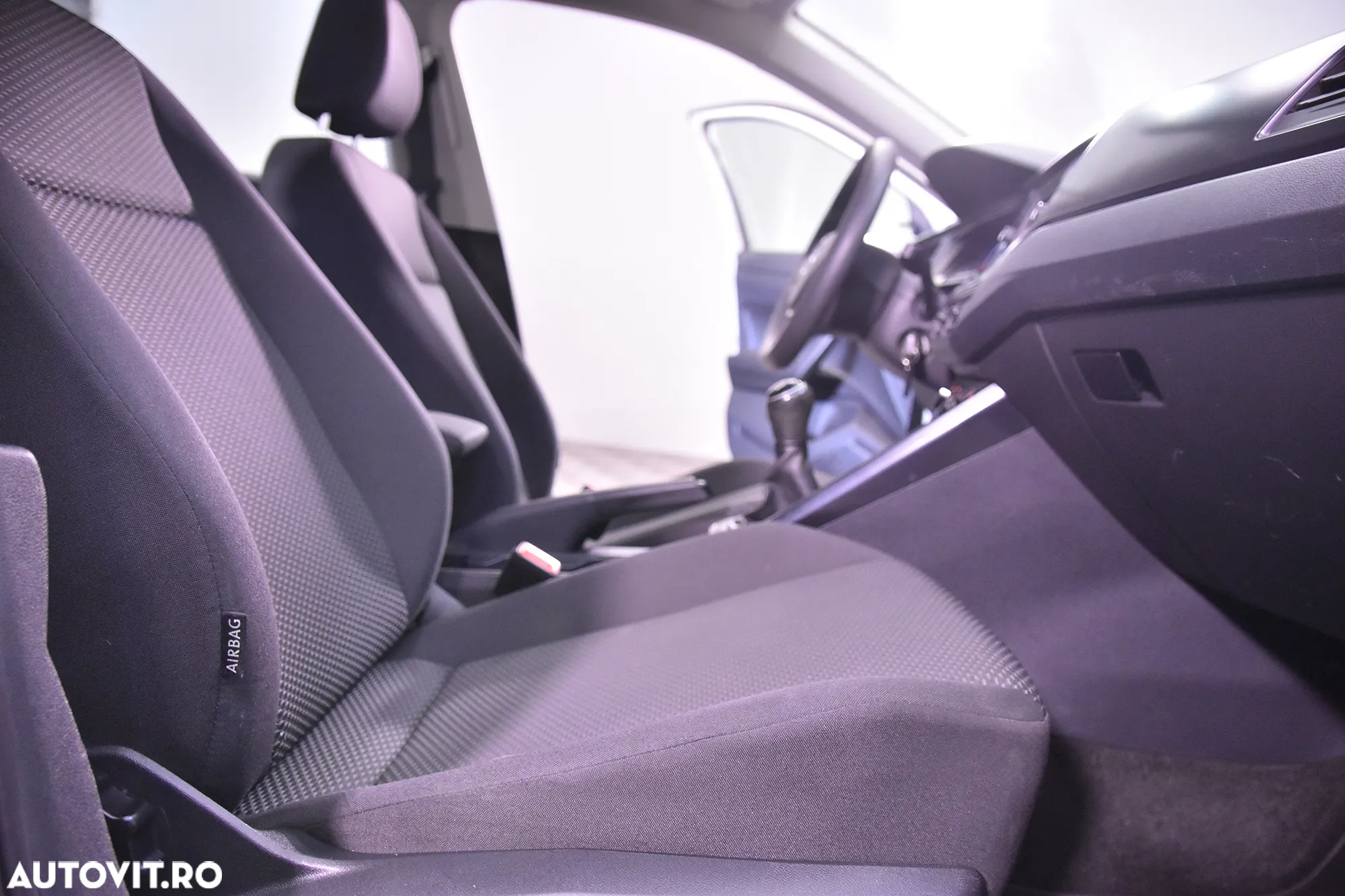 Volkswagen Polo - 11