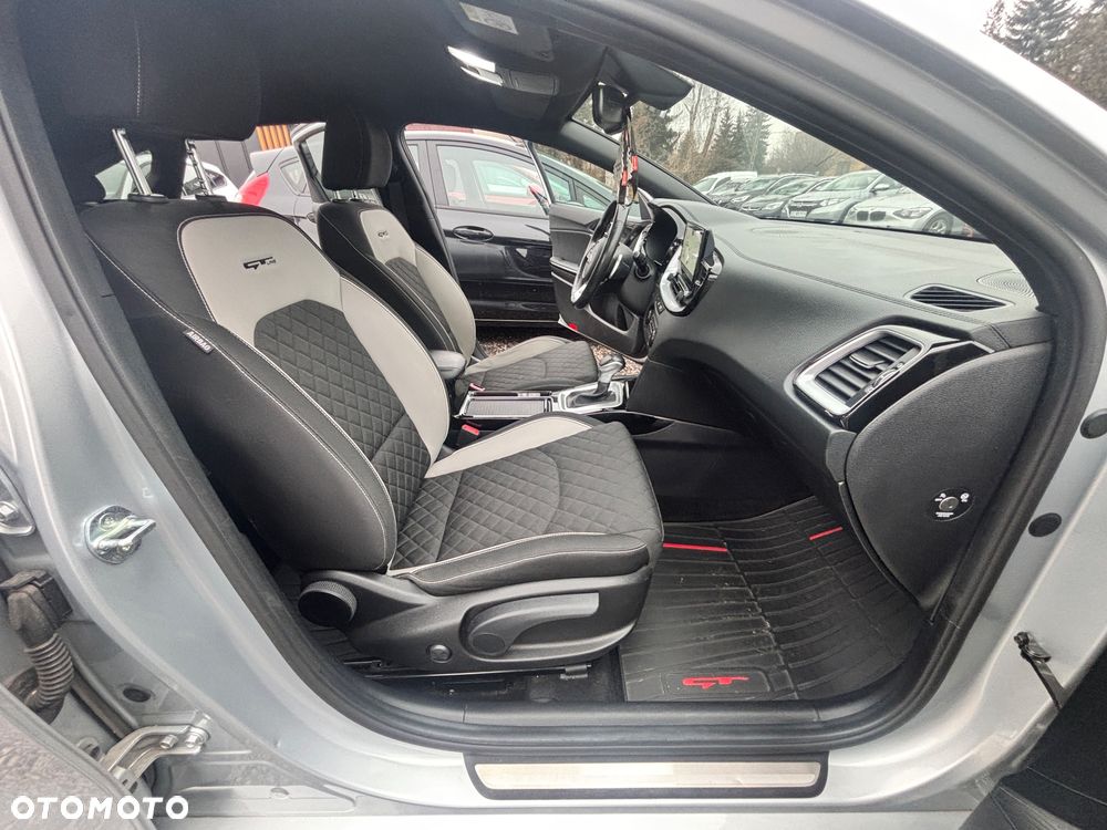 Kia ProCeed - 4