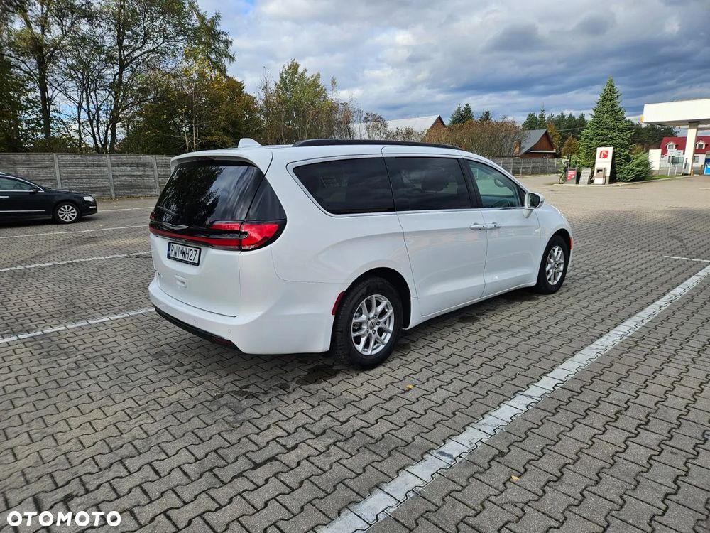Chrysler Pacifica - 3