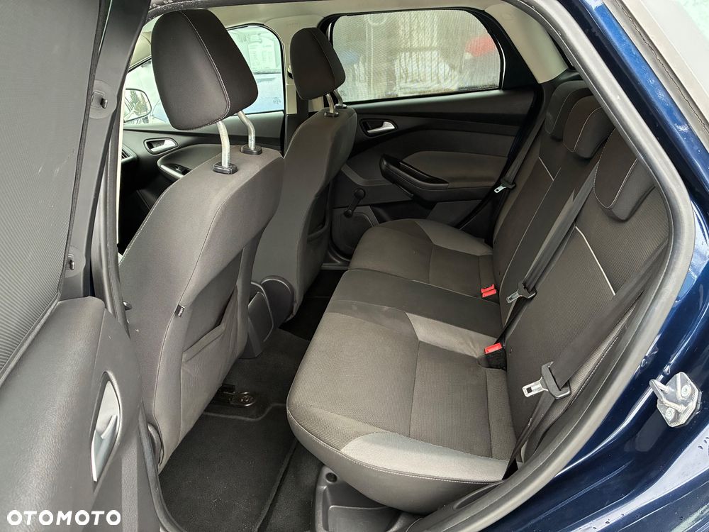 Ford Focus SW 1.6 Ambiente - 9