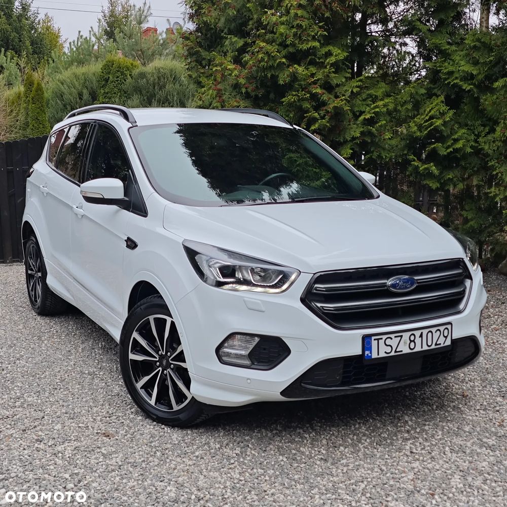 Ford Kuga 1.5 EcoBoost 2x4 ST-Line - 9