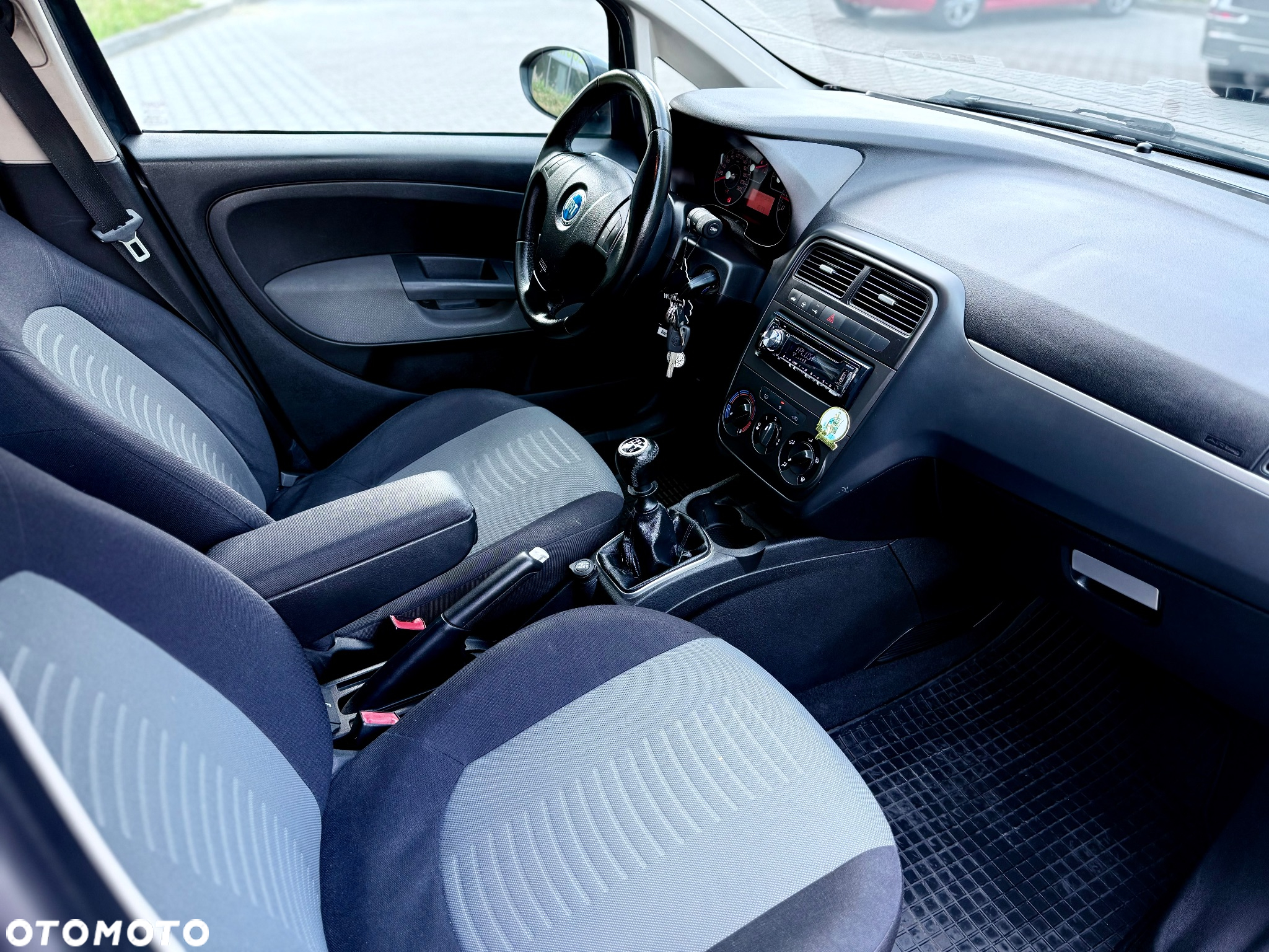 Fiat Grande Punto Actual 1.4 8V Estiva Blue&Me Euro5 - 7