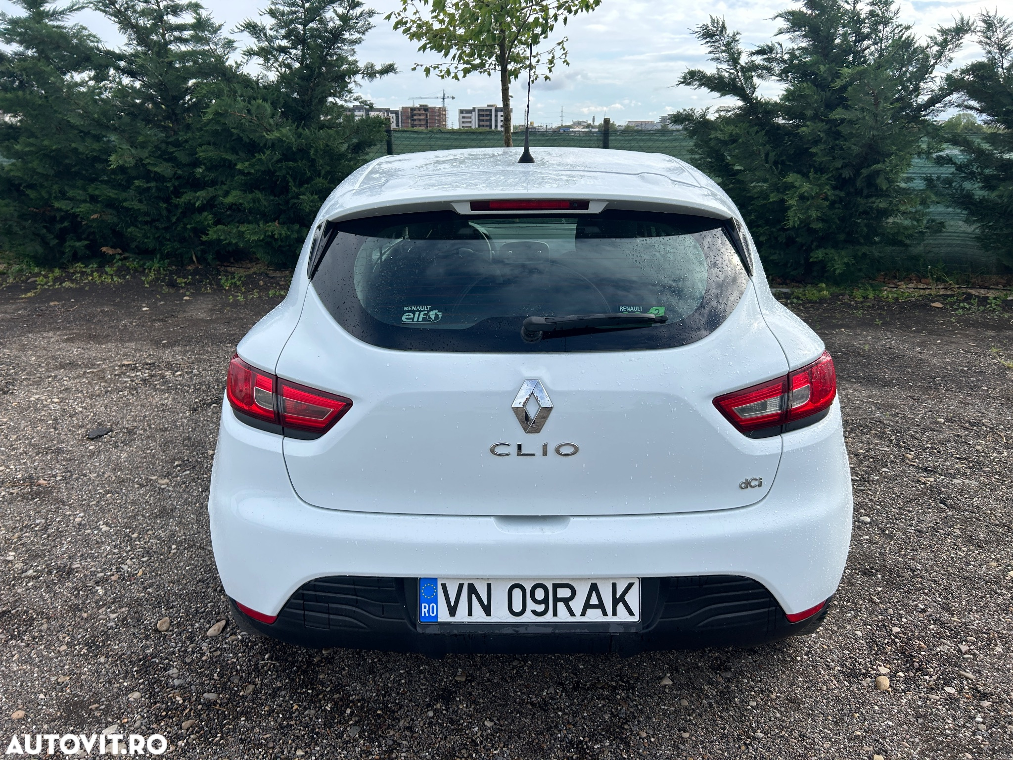 Renault Clio IV 1.5 dCi 90 Authentique - 4