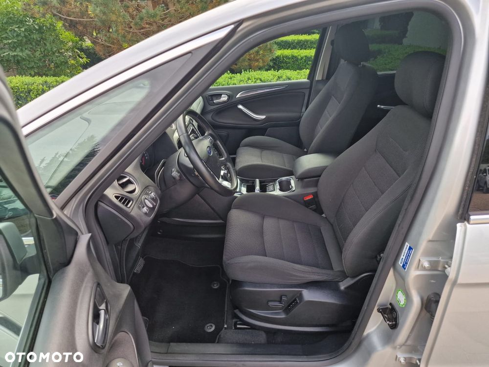 Ford S-Max 2.0 TDCi DPF Titanium - 17