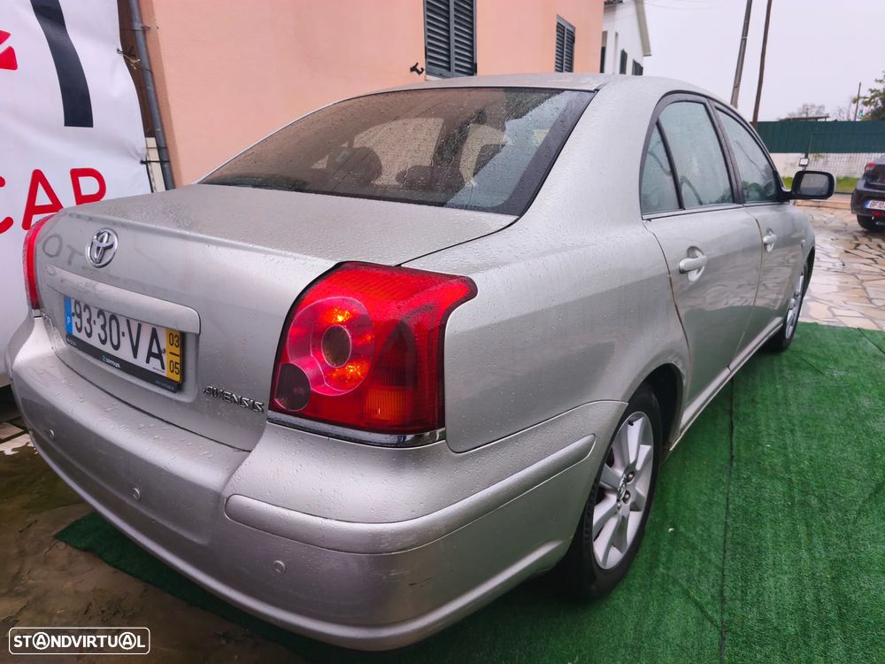 Toyota Avensis S/D 1.6 Executive - 29