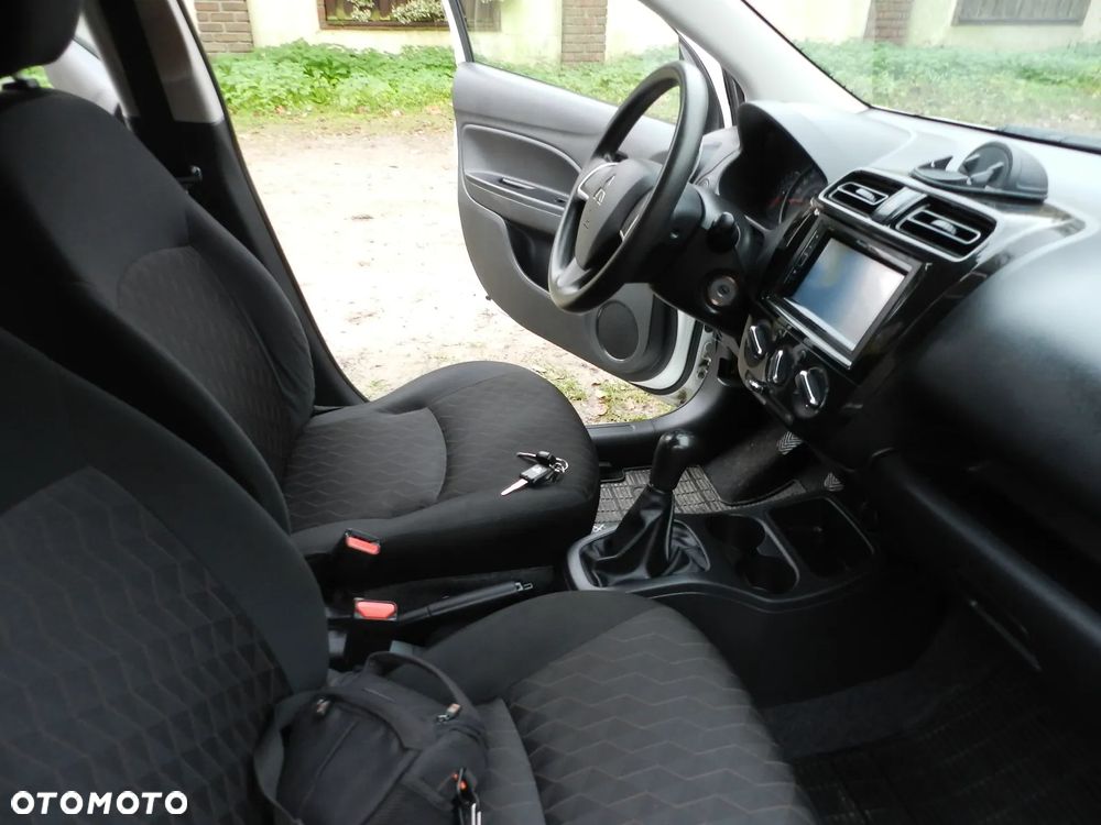 Mitsubishi Space Star - 14