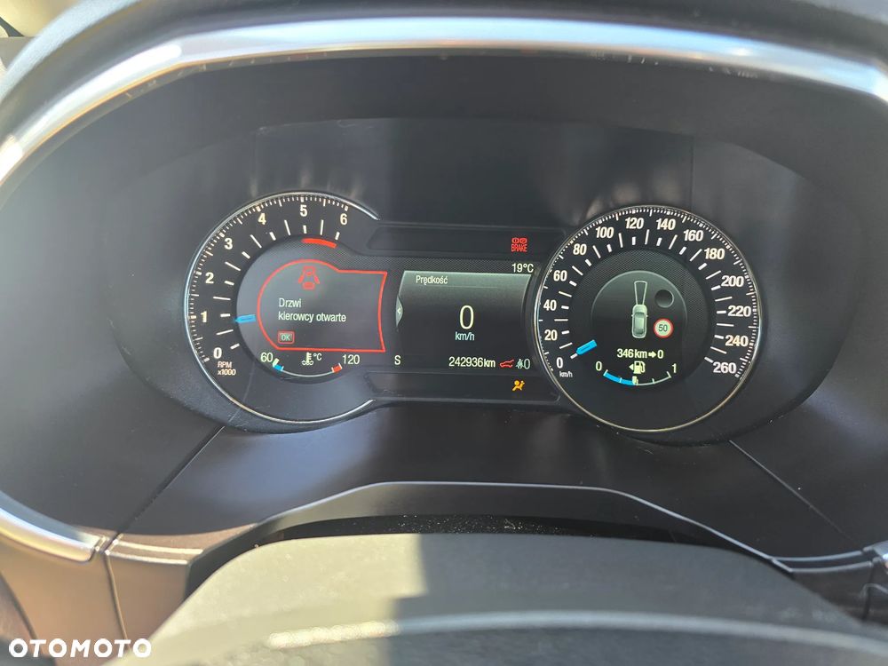 Ford Galaxy 2.0 TDCi Titanium - 29
