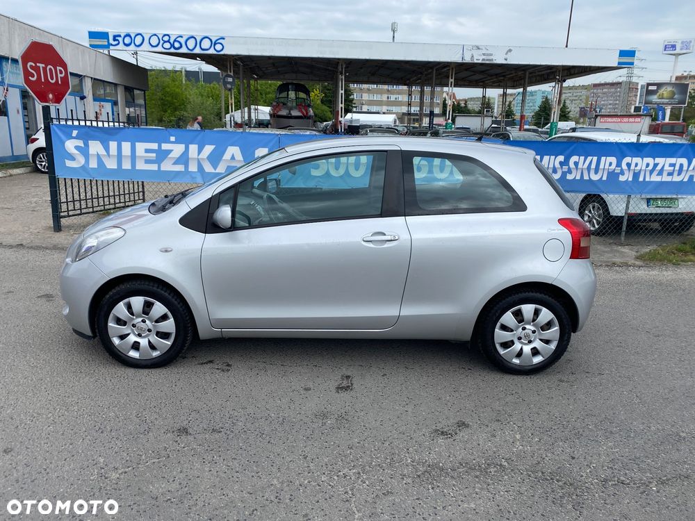 Toyota Yaris - 13