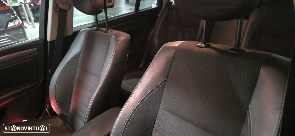 Renault Laguna Break 1.5 dCi Dynamique S - 15