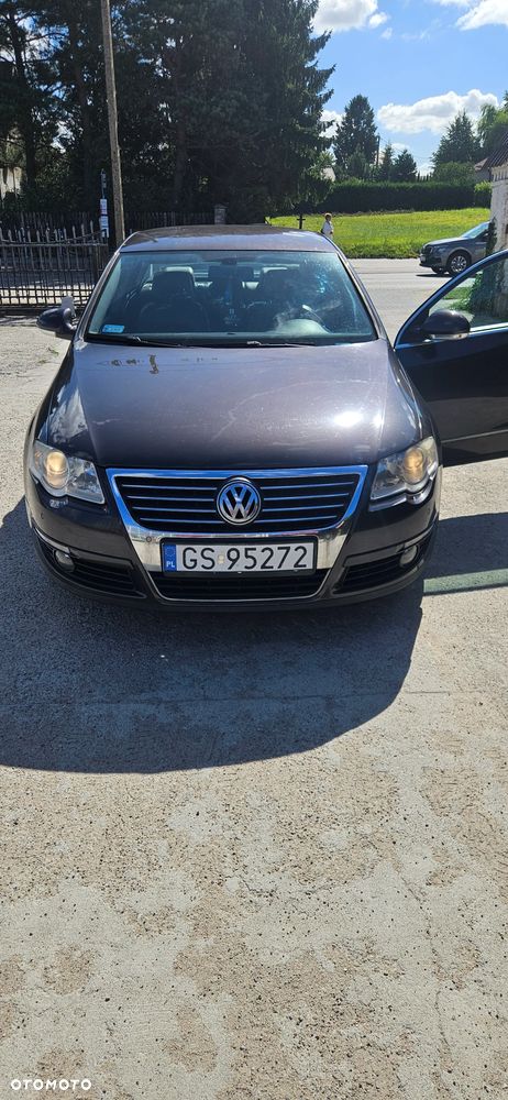 Volkswagen Passat 2.0 TDI Comfortline - 4