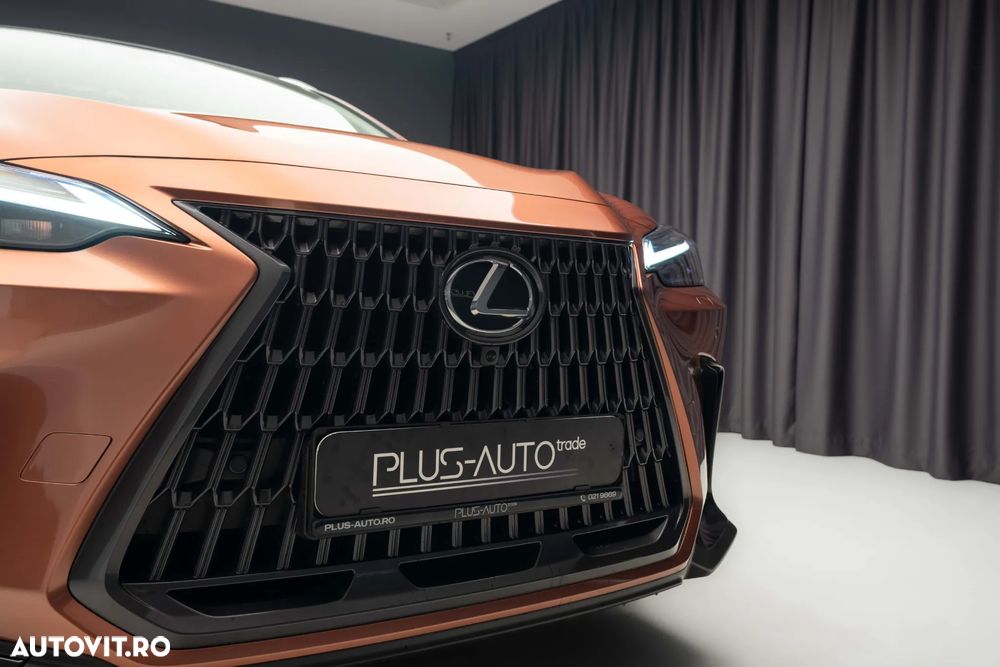 Lexus Seria NX 450h+ E-FOUR Luxury - 33