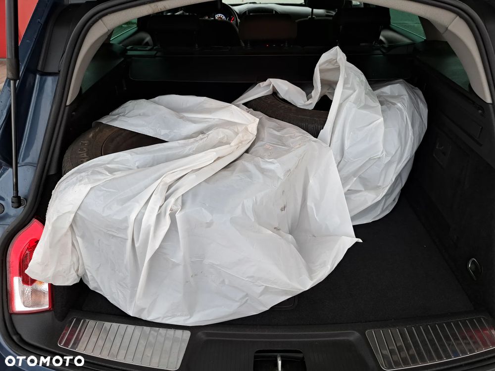 Opel Insignia - 32