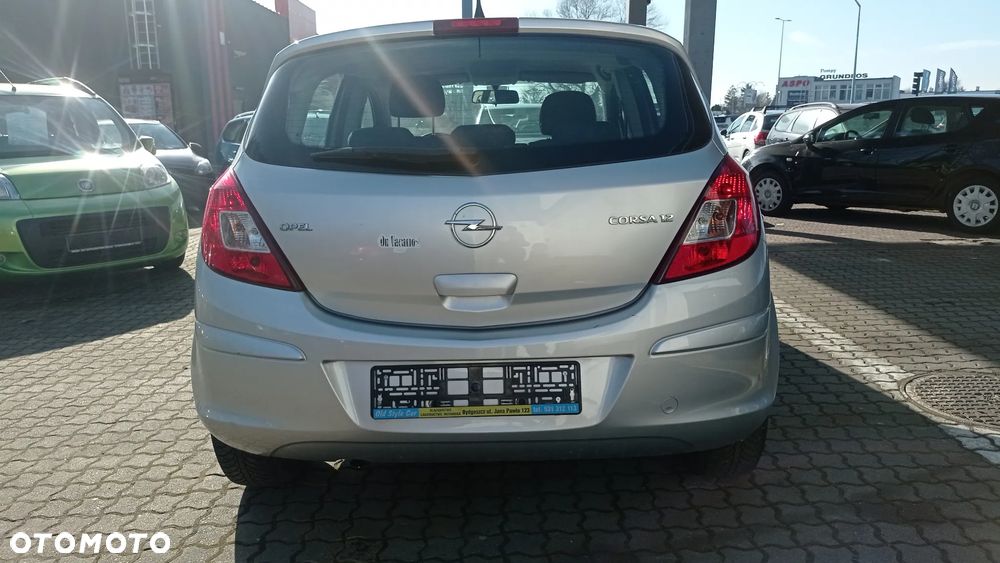 Opel Corsa 1.2 16V Enjoy - 15