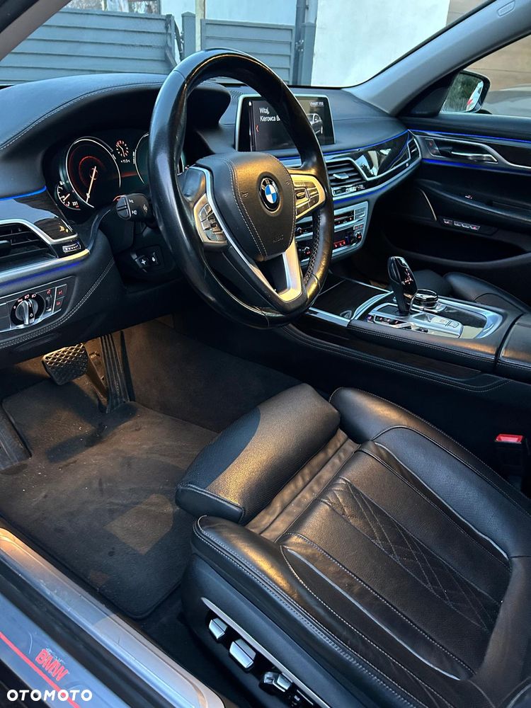 BMW Seria 7 750Li xDrive Edition Exclusive - 7