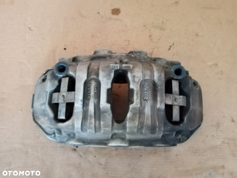 Zacisk hamulcowy prawy przód Brembo Porsche Cayenne 7PP615123 - 2