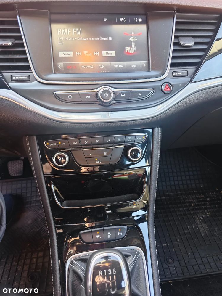 Opel Astra V 1.4 T Elite - 14