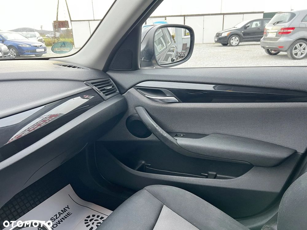 BMW X1 sDrive18i - 23