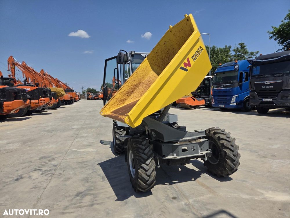 Wacker DUMPER 3 TONE, basculare LATARALA, CABINA cu aer conditionat, 2023, EX DEMO cu 152 ore, anv 98% ok, motor Perkins 50CP, lungime 3,7m, inaltime 2,8m, latime 1,8m, Masa operationala 5,8t, masa propie 2,8t, leasing 4 ani-CA NOU-PROMOTIE 26.900Eur+Tva - 21