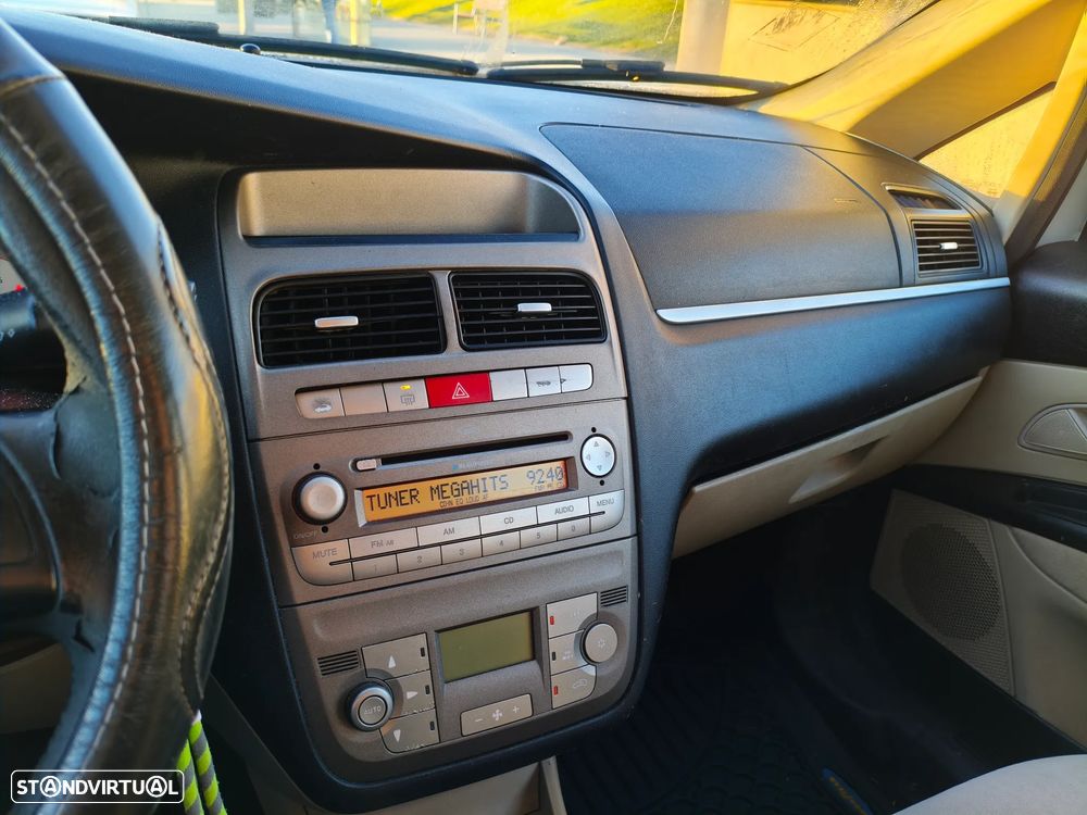 Fiat Linea 1.3 M-Jet Emotion Dualogic - 11