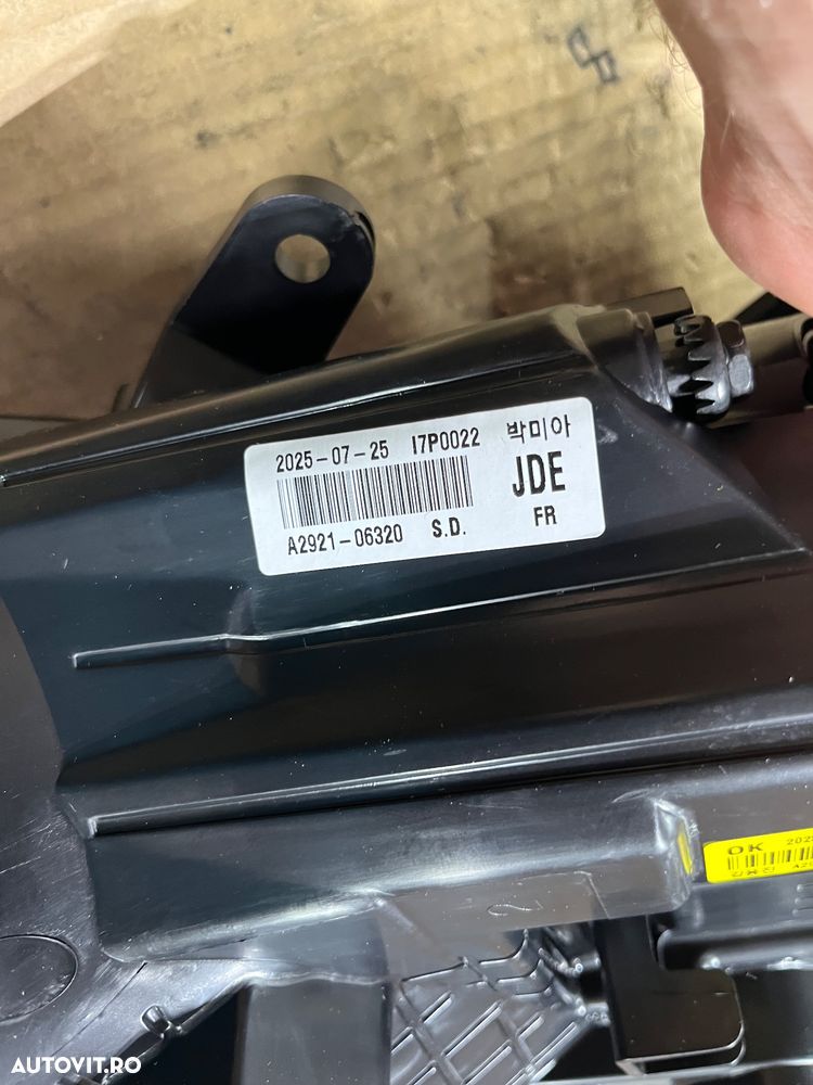 Far dreapta 92102A2220 kia ceed 2012-2018 - 8