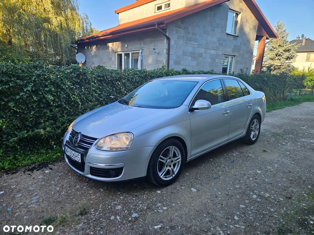 Volkswagen Jetta - 10