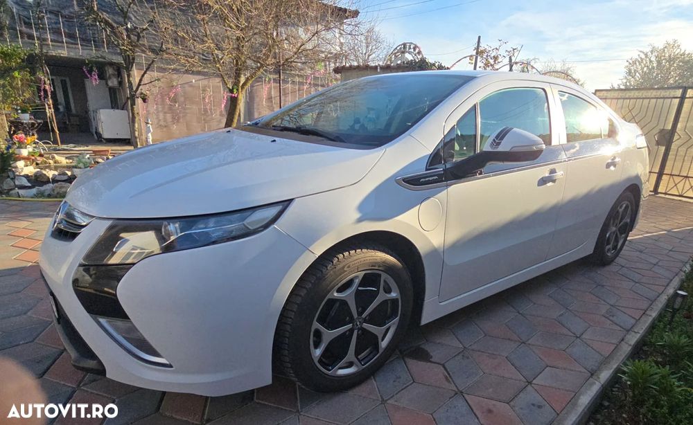 Opel Ampera - 11