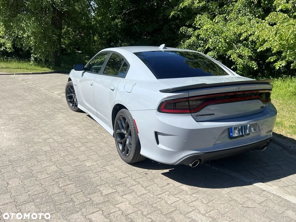 Dodge Charger 5.7 R/T - 4