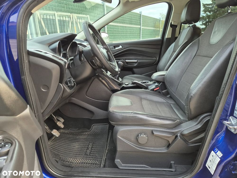 Ford Kuga 2.0 TDCi 4x4 Titanium - 9