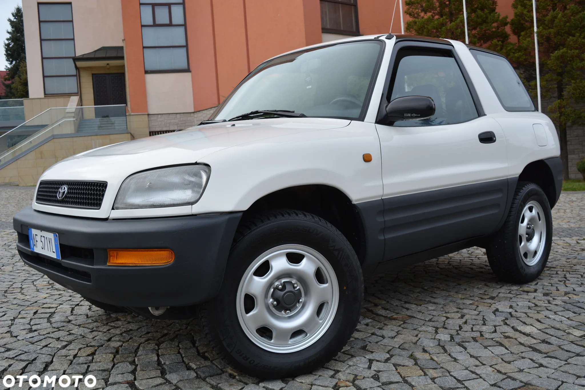 Toyota RAV4 2.0 - 20