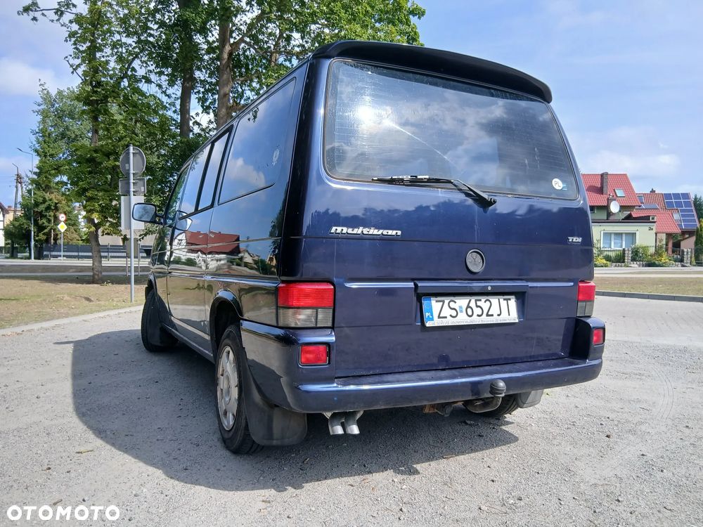 Volkswagen Multivan Standard - 5