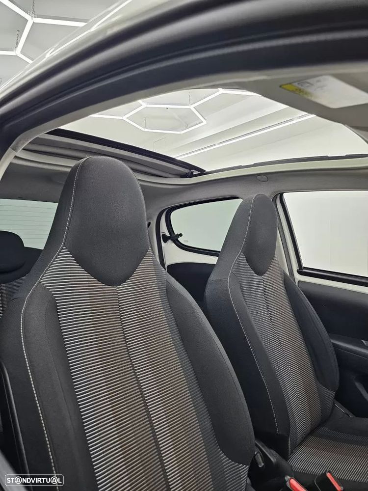Peugeot 108 1.2 PureTech Allure - 53