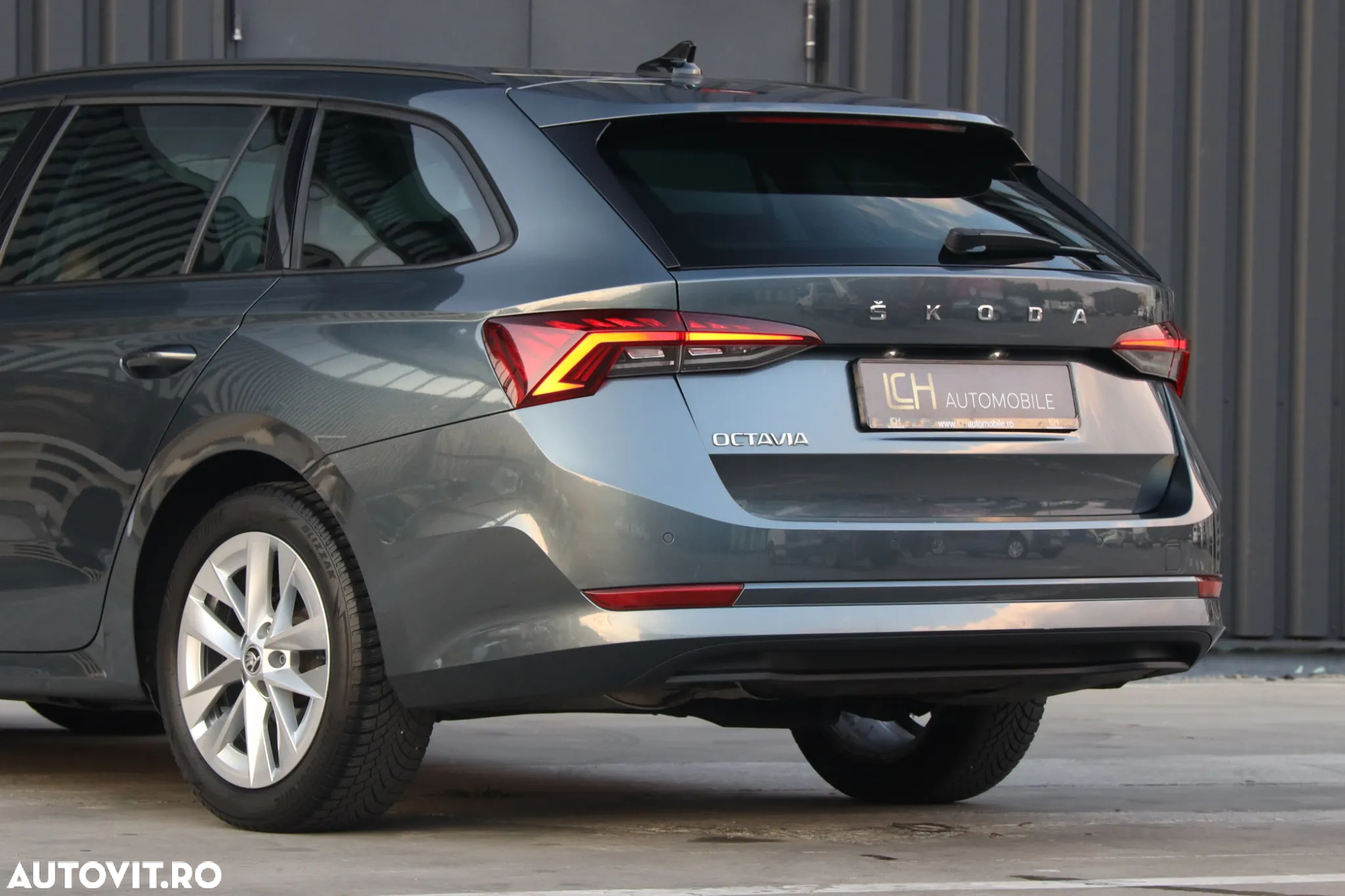 Skoda Octavia 2.0 TDI DSG Style - 21