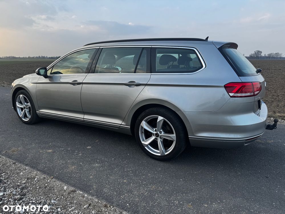 Volkswagen Passat Variant 2.0 TDI (BlueMotion Technology) Comfortline - 4