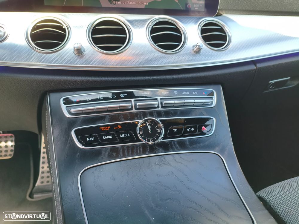 Mercedes-Benz E 300 de AMG Line - 31