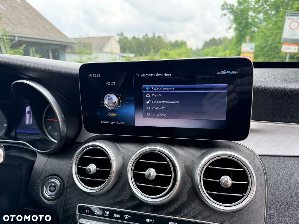 Mercedes-Benz Klasa C 220 d 4Matic 9G-TRONIC Avantgarde - 28
