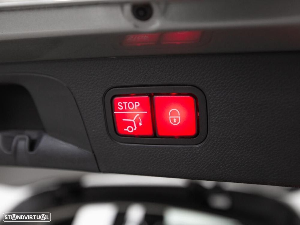 Mercedes-Benz GLC 300 de 4Matic - 17