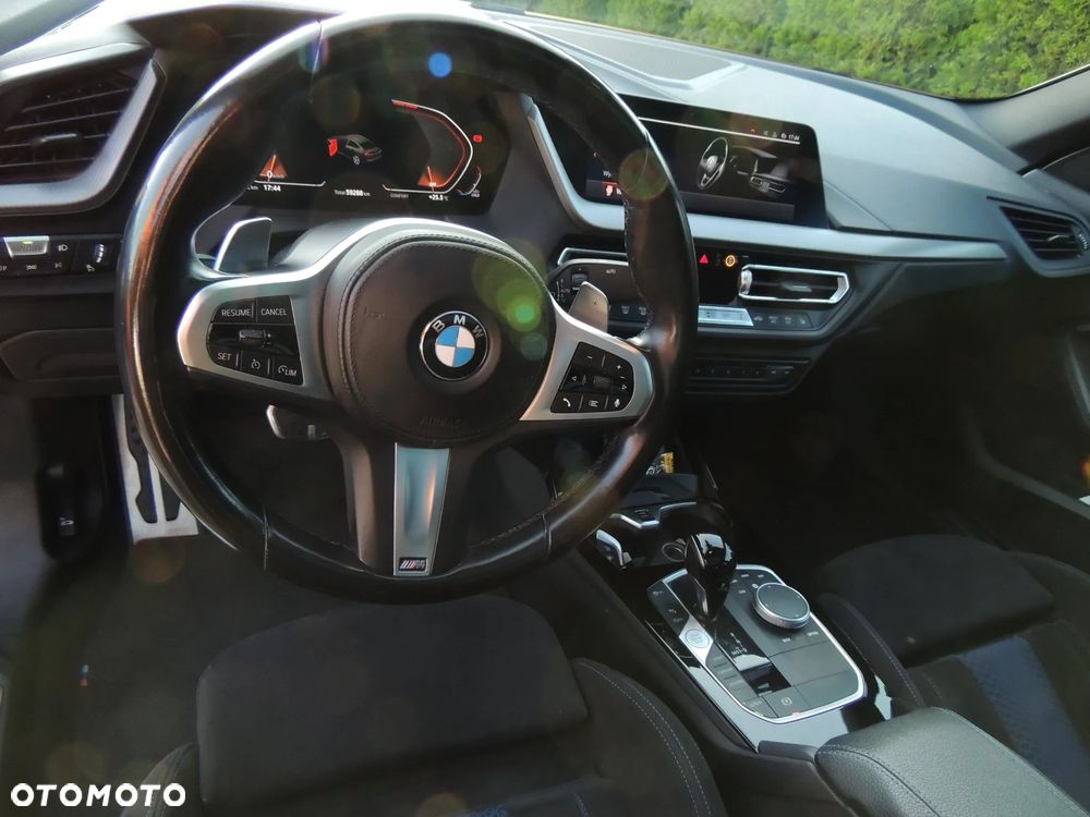 BMW Seria 2 220d xDrive - 17