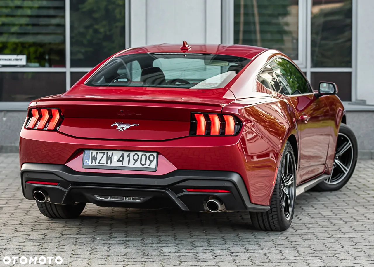 Ford Mustang 2.3 EcoBoost - 12
