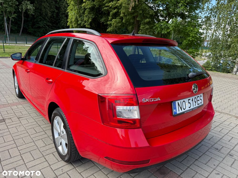 Skoda Octavia 1.6 TDI DSG Ambition - 3