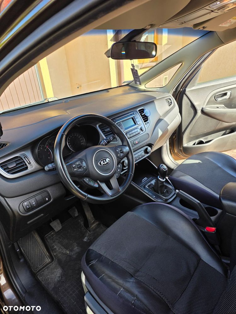 Kia Carens 1.6 GDI L - 5