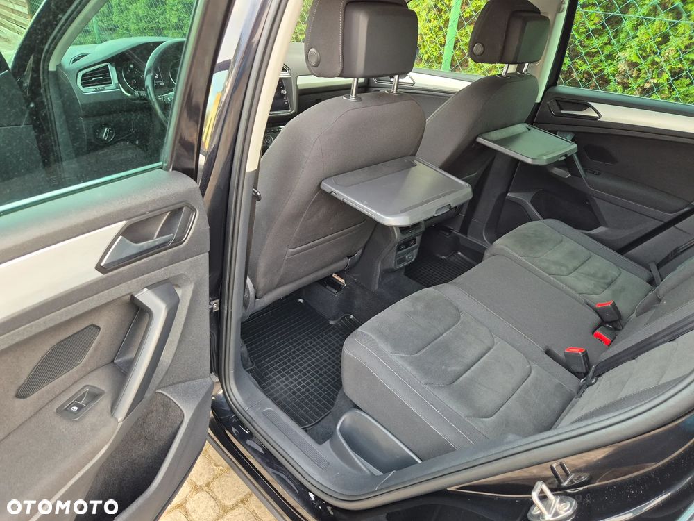 Volkswagen Tiguan - 19