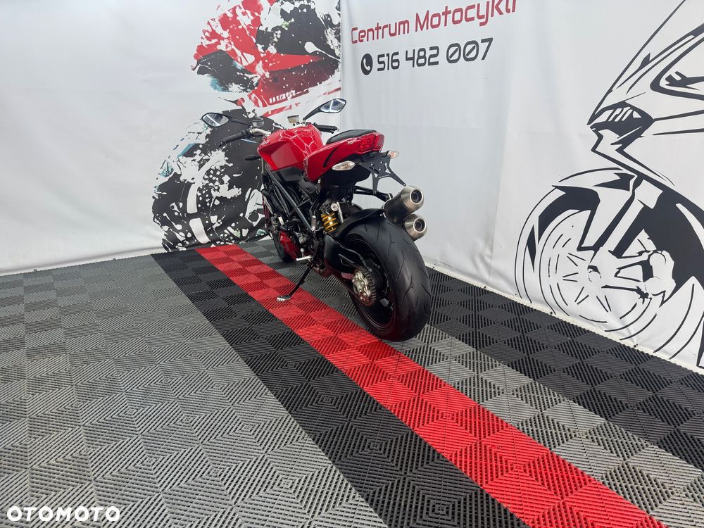 Ducati Streetfighter 1098 - 25