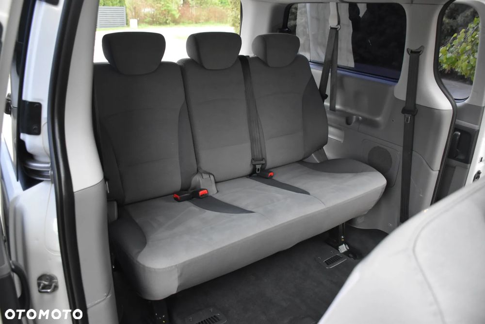 Hyundai H-1 2.5 CRDi Travel Comfort - 16