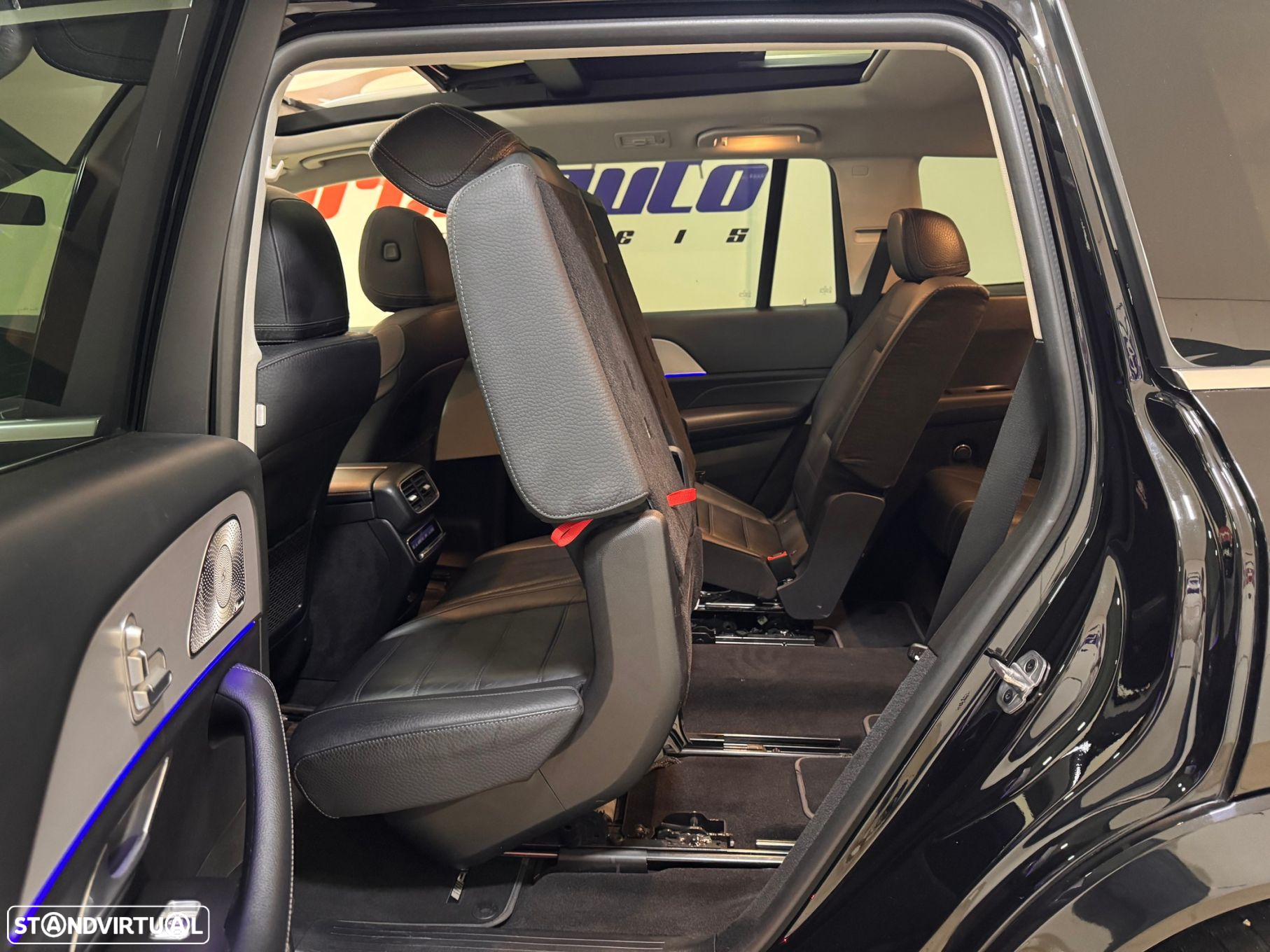 Mercedes-Benz GLS 350 d 4Matic - 51