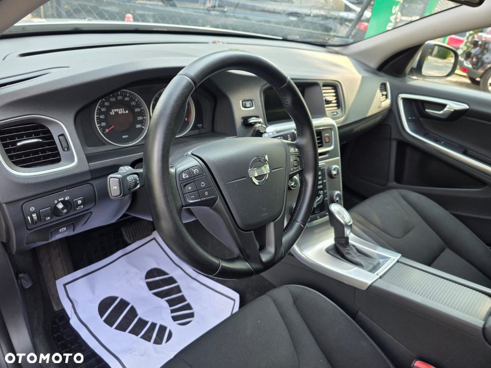 Volvo V60 - 16