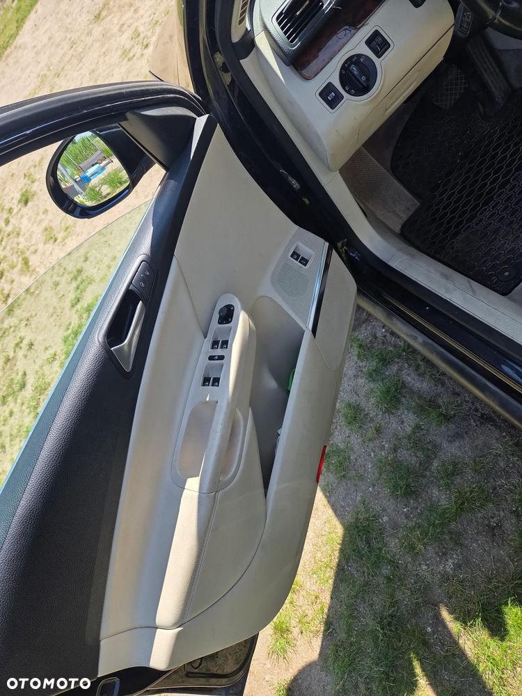 Volkswagen Passat 2.0 TDI DPF DSG Comfortline - 9