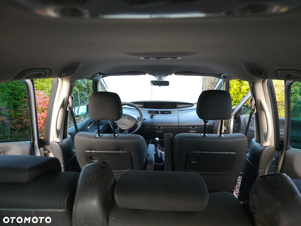 Renault Espace 2.0 dCi Voyage - 11