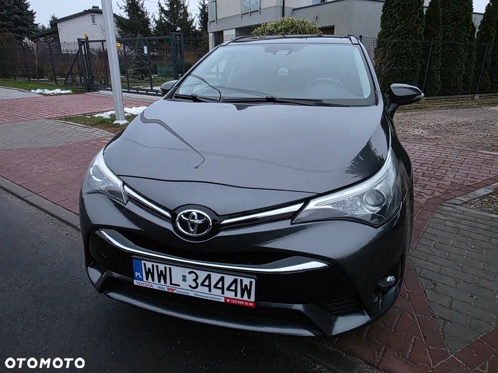Toyota Avensis 2.0 D-4D Premium - 3