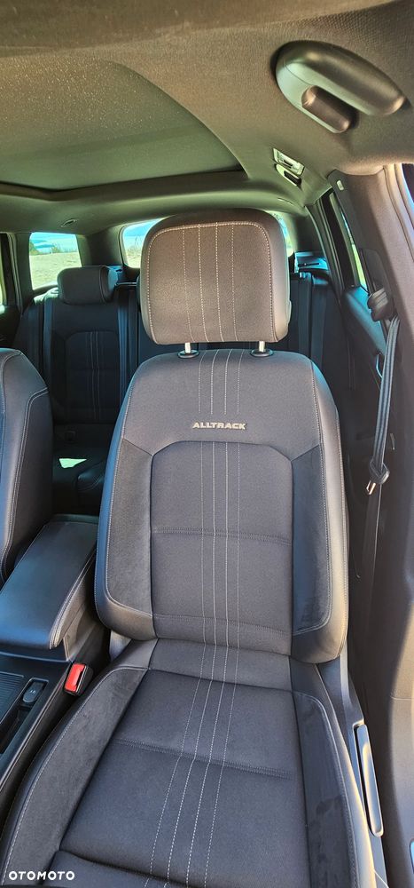 Volkswagen Passat Alltrack - 15