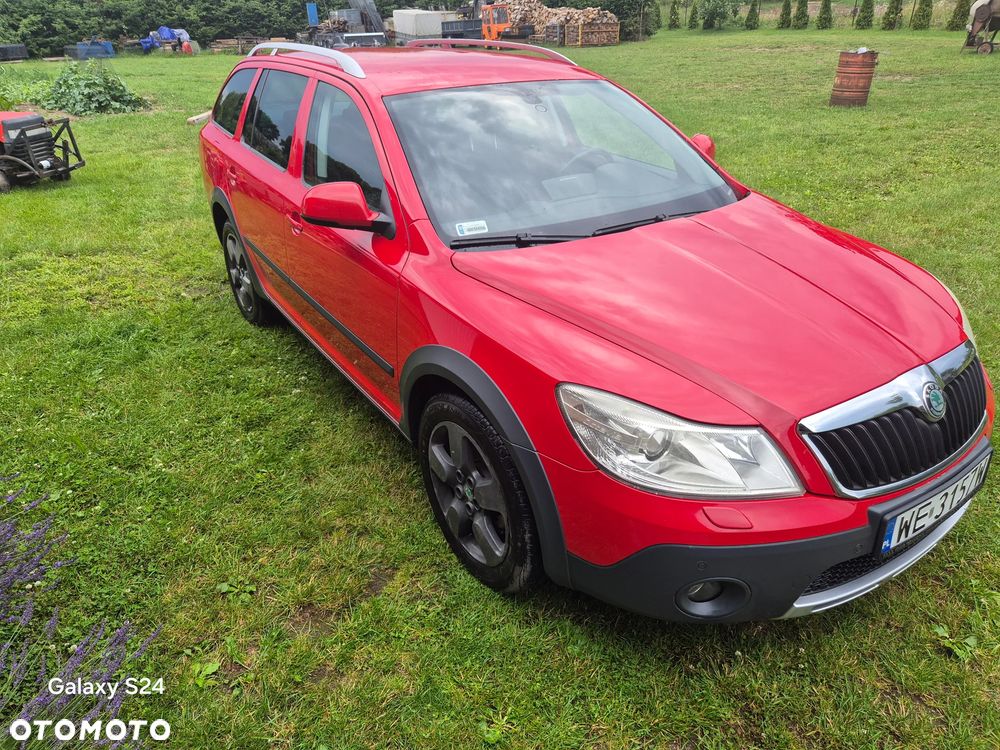 Skoda Octavia 1.8 TSI 4x4 Ambiente - 2